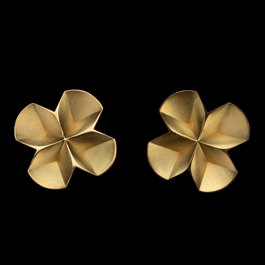 Ausgefallender Ohrschmuck in 750/-Gelbgold- handgefertigt aus dem Galeriehaus Grosche in Castrop-Rauxel, Nähe Bottrop.