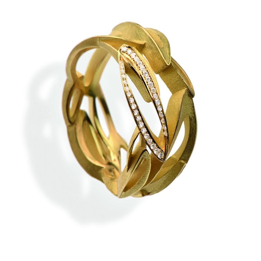 Free Shapes from Navette Ring